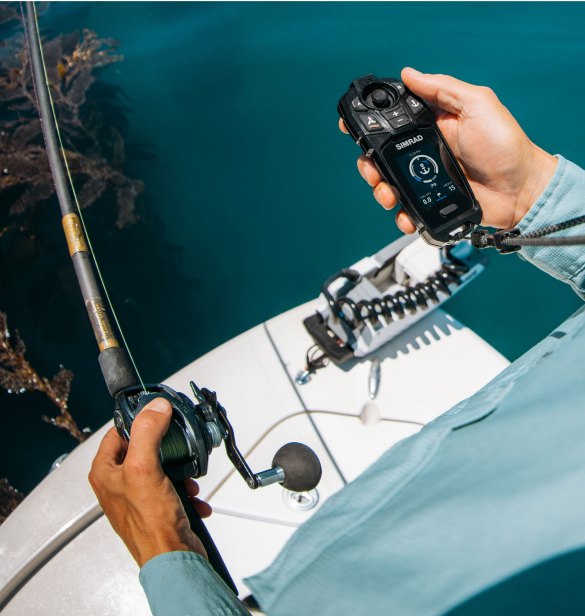 Simrad RECON FreeSteer joystick kumanda elde kullanım